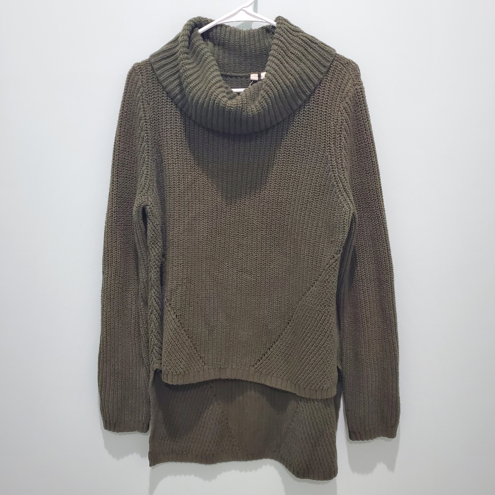 Womens large Moth sweater green high low